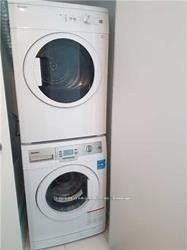 5508 - 100 Harbour St, Condo with 0 bedrooms, 1 bathrooms and null parking in Toronto ON | Image 11