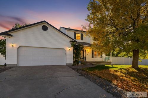 1305 Lyn Dr, Blackfoot, ID, 83221-3661 | Card Image