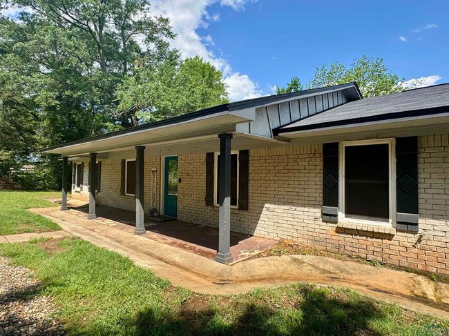 71 County Road 2936, House other with 3 bedrooms, 2 bathrooms and null parking in Hughes Springs TX | Image 23