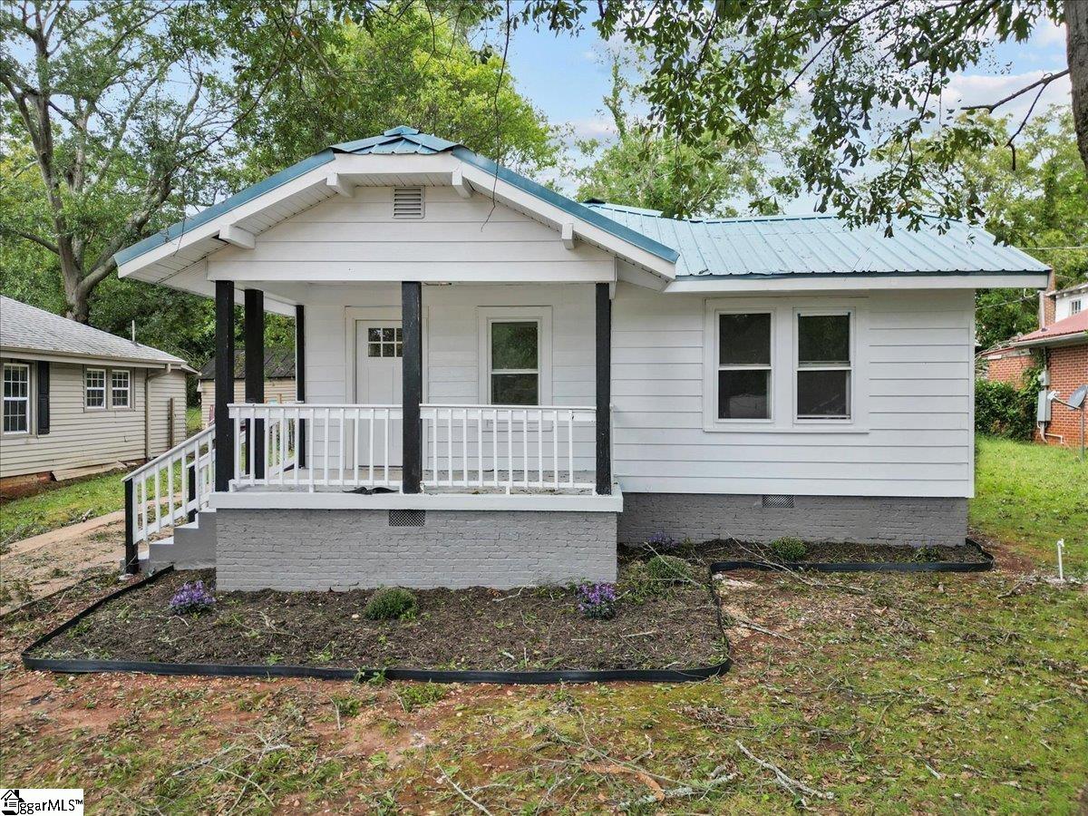 Cornelia St, Greenville, SC 29609