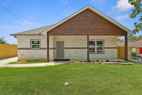 3105 N Pecan St, Fort Worth, TX, 76106-5928 | Card Image