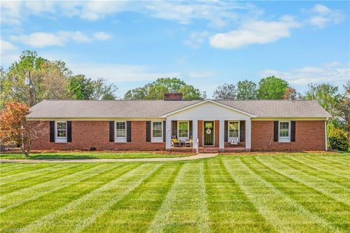 116 Asbury Dr, Kernersville, NC, 27284-2102 | Card Image