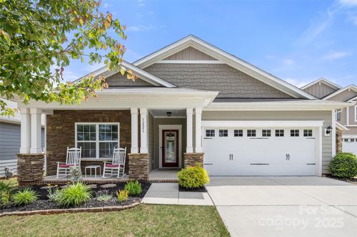 1221 Brookcrest Ln, Fort Mill, SC, 29708-0119 | Card Image