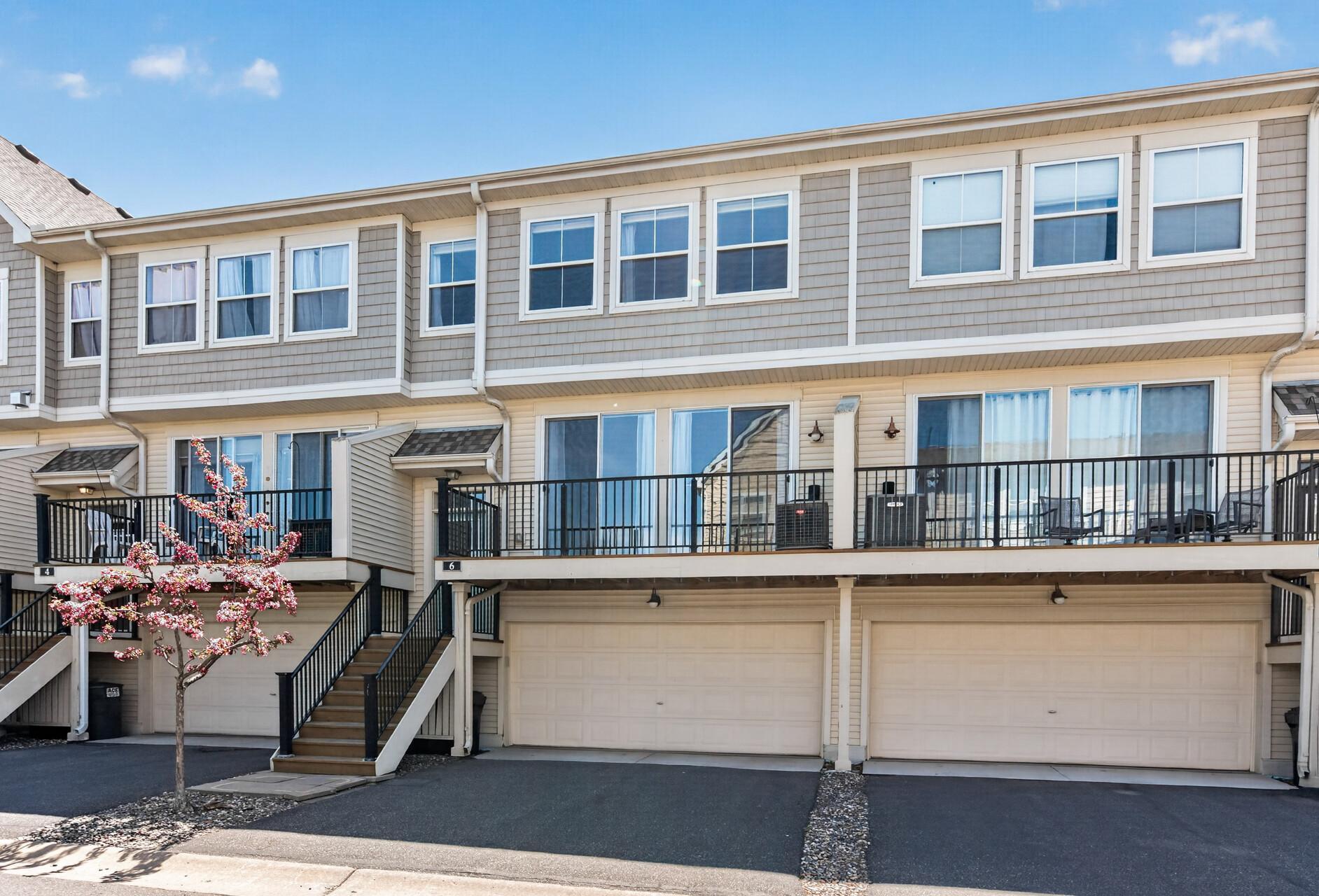 Residential in Hugo 4
