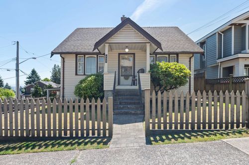 454 Elmer St, New Westminster, BC, V3L4M5 | Card Image
