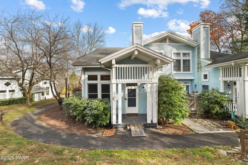 222 Abbington Dr, East Stroudsburg, PA, 18302-6637 | Card Image