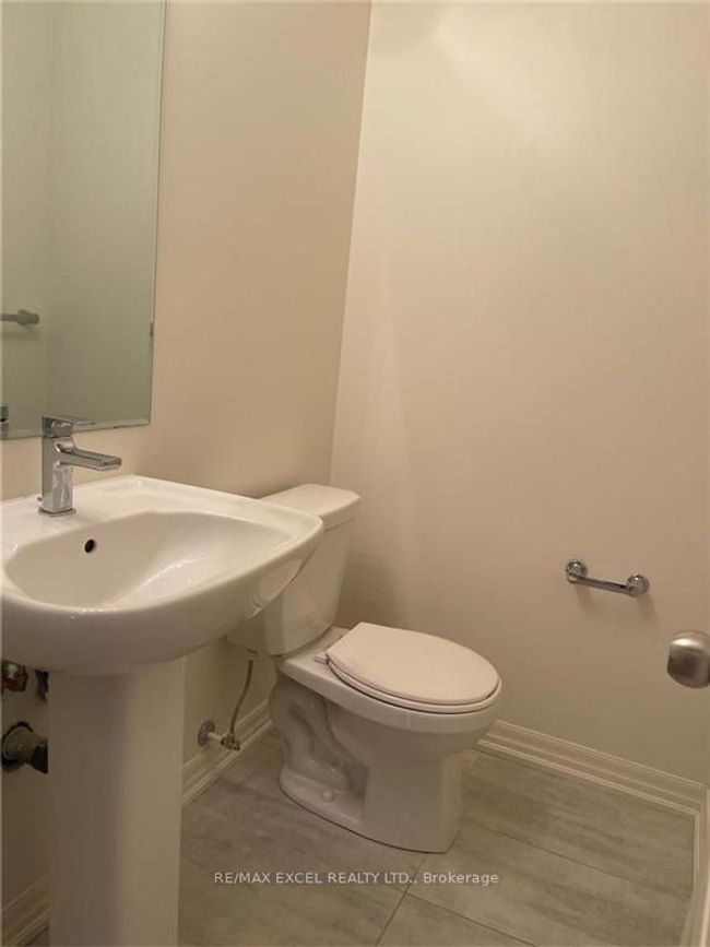29 Vantage Loop, House attached with 3 bedrooms, 3 bathrooms and 2 parking in Newmarket ON | Image 12