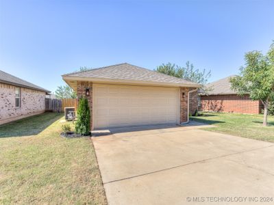 4105 Madison Avenue, House other with 3 bedrooms, 2 bathrooms and null parking in Moore OK | Image 3