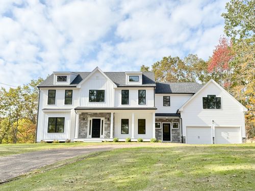 31 Jerome Ave, Burlington, CT, 06013-2450 | Card Image