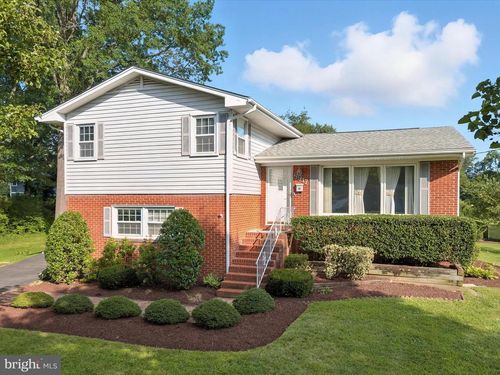 8917 Virginia Avenue, MANASSAS, VA, 20110 | Card Image