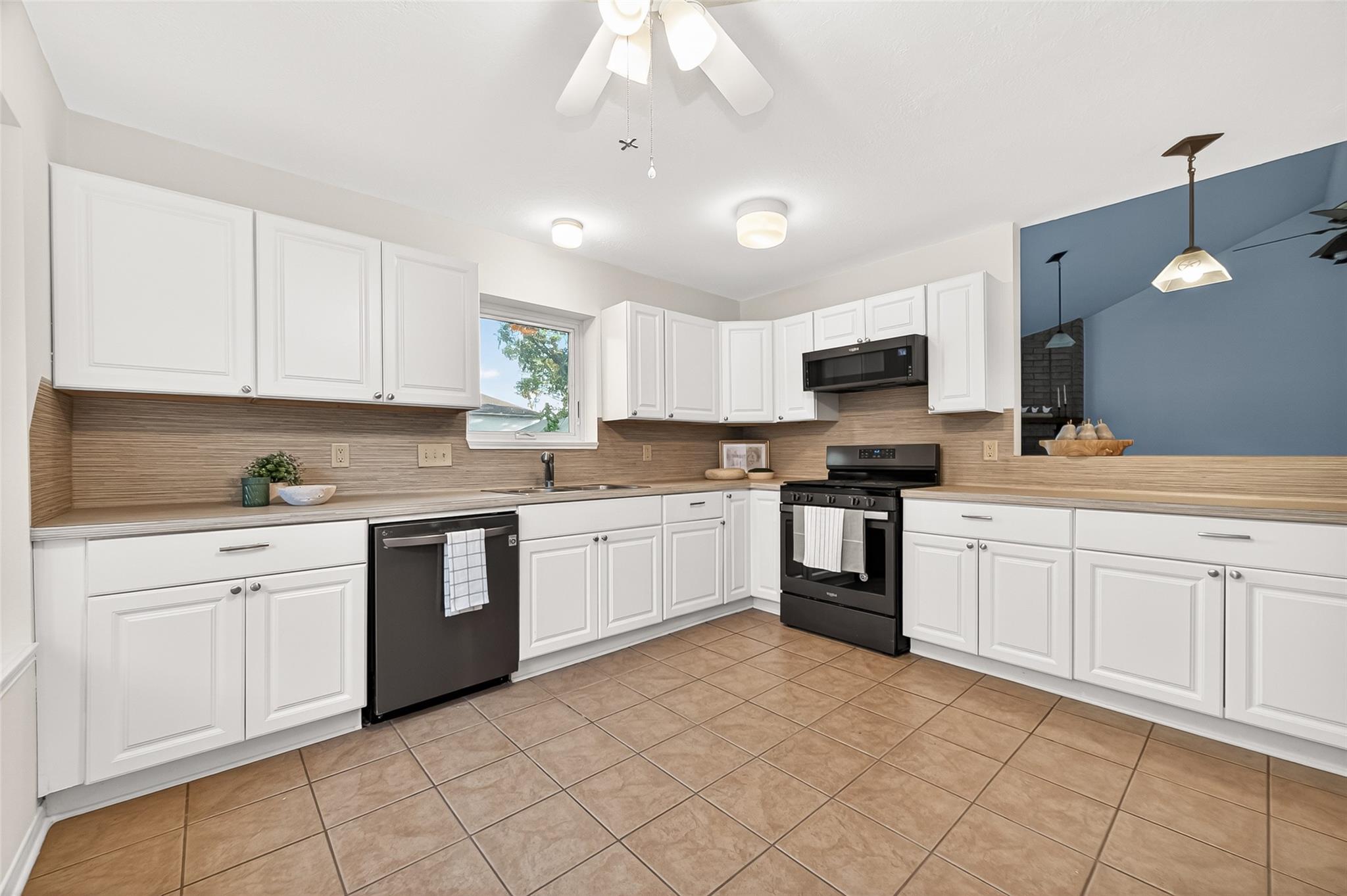 Residential in Cypress 4