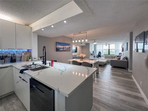 404-2766 S Carambola Cir S, Coconut Creek, FL, 33066 | Card Image