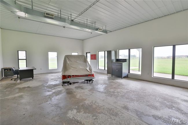 Showroom | Image 7