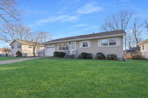 1319 Rutledge Rd, Bloomington, IL, 61704-1322 | Card Image