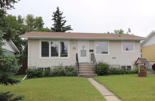 5009 61 Avenue Close, Ponoka, AB, T4J1E7 | Card Image