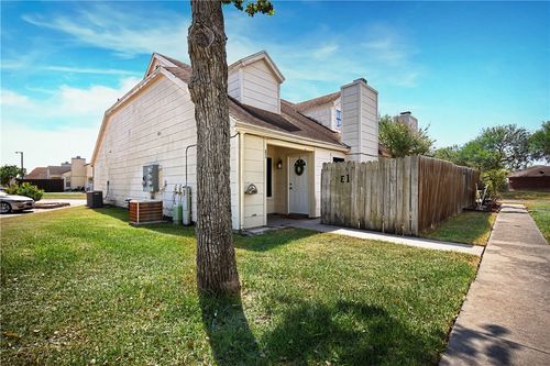 unit-e1-7202 Mansions Dr, Corpus Christi, TX, 78414-3702 | Card Image