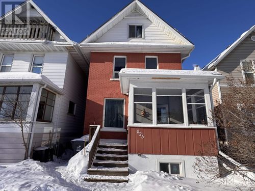 625 Vickers St S, Thunder Bay, ON, P7E1K2 | Card Image