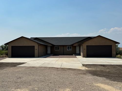 292-290 292 W Palomar Bay, Pueblo West, CO, 81007-2613 | Card Image