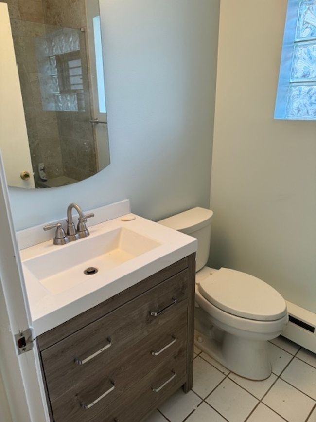 913 N 24 Th Ave, Home with 5 bedrooms, 2 bathrooms and 6 parking in Melrose Park IL | Image 9