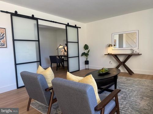 apt-102-501 Slaters Ln, ALEXANDRIA, VA, 22314-1114 | Card Image