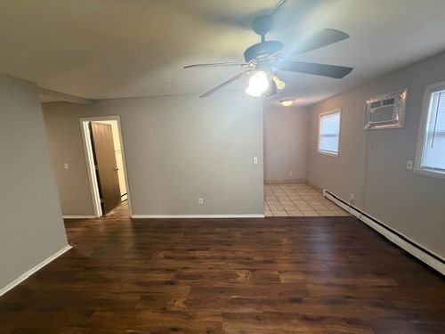 apt-2-107 College Park Ct, Normal, IL, 61761-6715 | Card Image