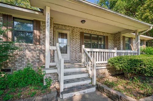 1303 N Iroquois Ave, Chouteau, OK, 74337-3739 | Card Image