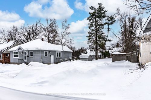 Plan 13 Parts 1 & 2 East Street, Barrie, ON, L4M2N4 | Card Image