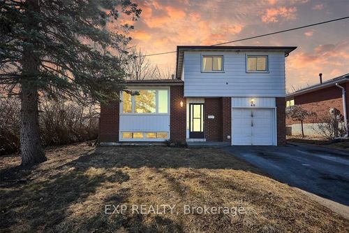 main-40 Merivale St, Oshawa, ON, L1H7P4 | Card Image