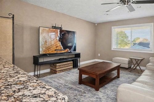 16795 Sholic St, Victorville, CA, 92395-9187 | Card Image