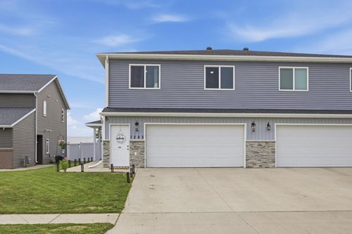 1283 4th St Nw, West Fargo, ND, 58078-3935 | Card Image