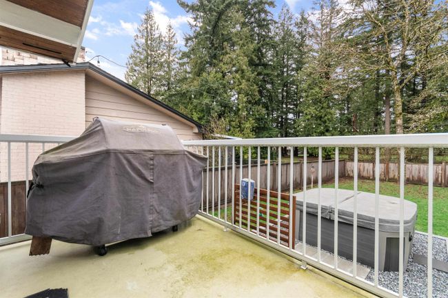2696 Stockton Crescent, House other with 5 bedrooms, 2 bathrooms and 5 parking in Abbotsford BC | Image 36