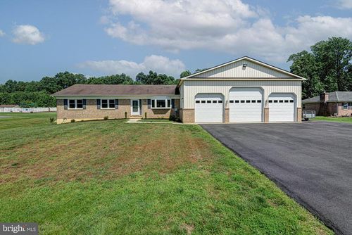 121 Pine Valley Dr, MIDDLETOWN, DE, 19709-9786 | Card Image