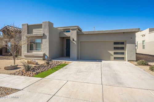 6111 Firefly Ave, Las Cruces, NM, 88012-7089 | Card Image