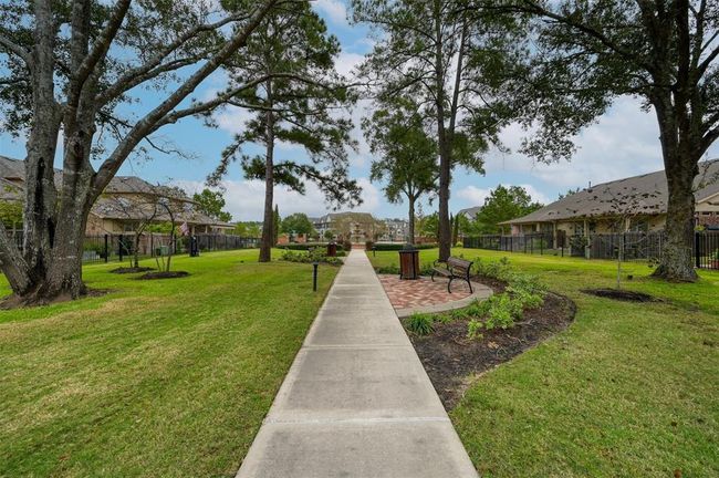Walking and sitting area inside the gated community | Image 33