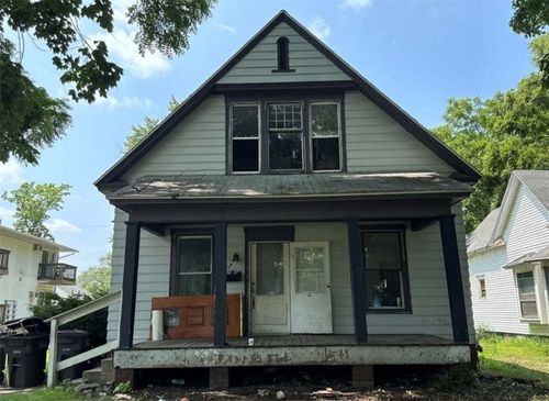 704 Sherman St, Danville, IL, 61832-4345 | Card Image