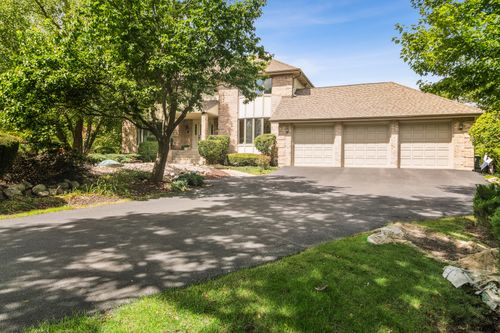2223 Shetland Rd, Inverness, IL, 60010-5412 | Card Image