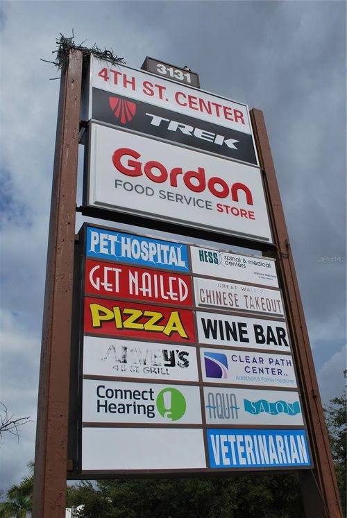 3185 4th St N, St Petersburg, FL, 33704-2124 | Card Image