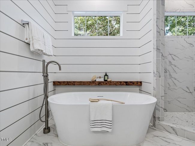 052-Primary Bathroom | Image 32