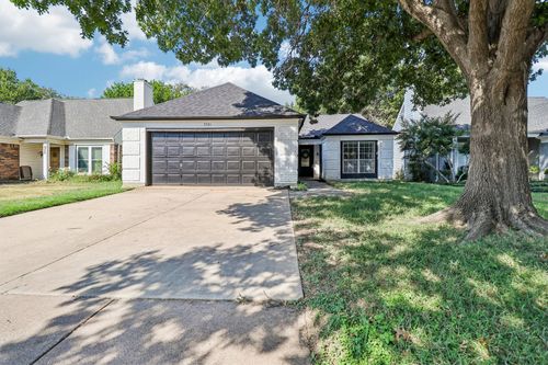 7721 Waxwing Cir W, Fort Worth, TX, 76137-1009 | Card Image