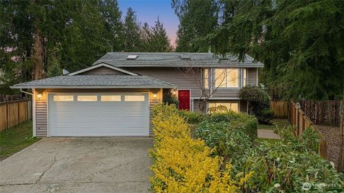 1815 172nd St Se, Bothell, WA, 98012-6479 | Card Image