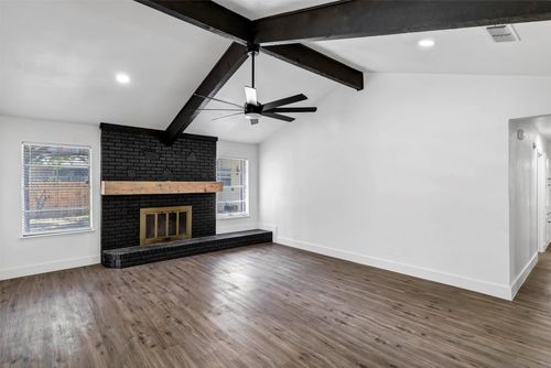 1302 Cindy Ct, Cleburne, TX, 76033-6605 | Card Image