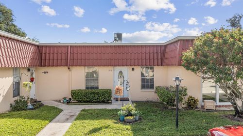 811 Salem Ln, Lake Worth, FL, 33467-2756 | Card Image