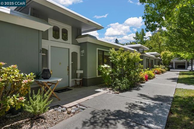 APT-2 - 1129 Leisure Ln, Condo with 2 bedrooms, 1 bathrooms and 1 parking in Walnut Creek CA | Image 8