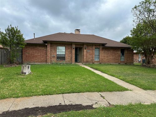 1650 Canterbury Ln, Lewisville, TX, 75067-3204 | Card Image