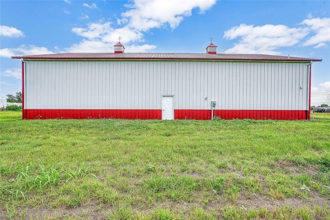 23003 N Frontage Rd, Home with 0 bedrooms, 0 bathrooms and null parking in Clinton OK | Image 11