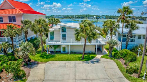 624 Dogwood Dr S, Murrells Inlet, SC, 29576-5901 | Card Image