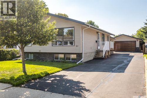 21 Plaxton Pl, Prince Albert, SK, S6V6N6 | Card Image