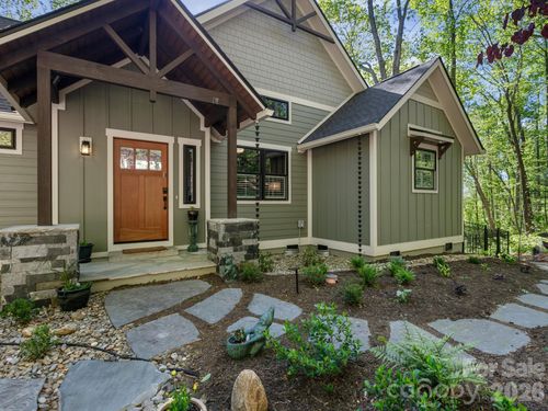 199 Garnet Way, Hendersonville, NC, 28791-0031 | Card Image