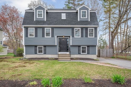 3 Brattle St, Wilmington, MA, 01887-3506 | Card Image