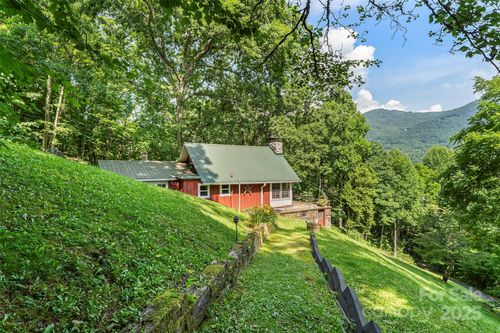 929 Soco Rd, Maggie Valley, NC, 28751-7880 | Card Image